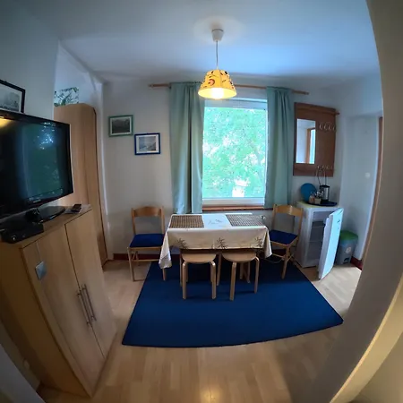 - Przy Porcie ليبا