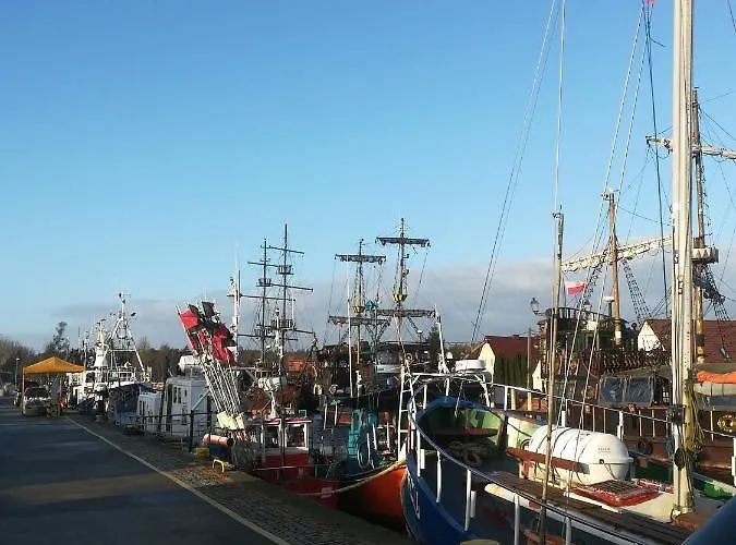 - Przy Porcie Kwatera prywatna *